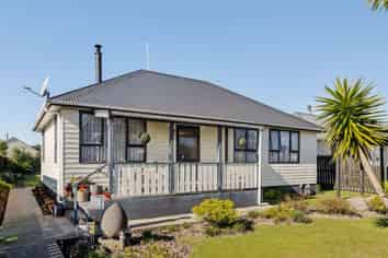 137 Derby Street, WESTPORT