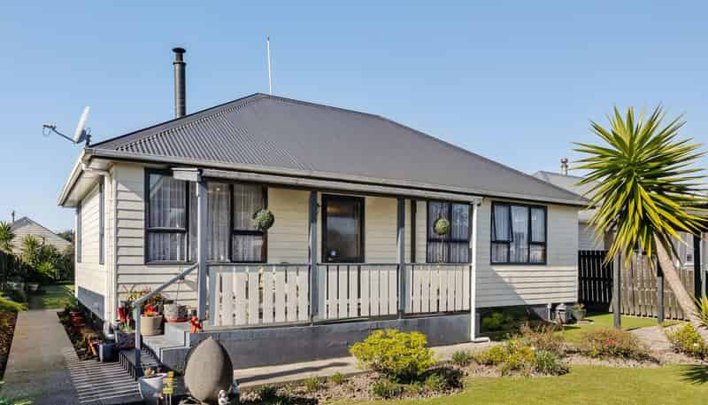 137 Derby Street, WESTPORT