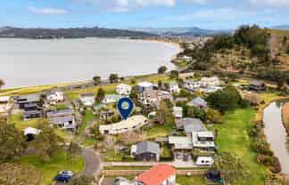 8 Parkland Place, Whitianga