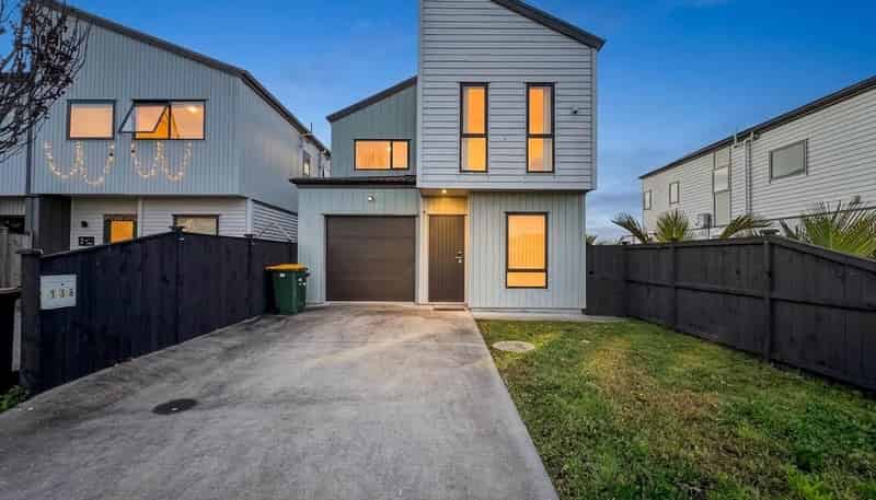 135 Walters Road, Takanini
