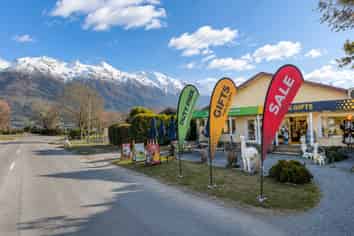 COMMERCIAL PROPERTY OPPORTUNITY