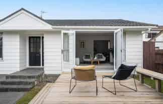 10 Mallard Grove, Churton Park
