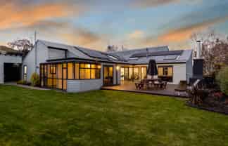 7 Kew Grove, Raumati Beach