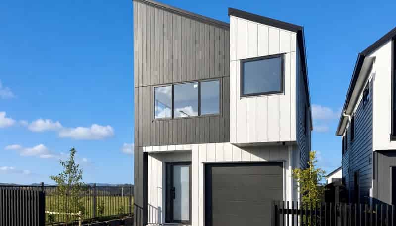 8 Lamont Street, Milldale