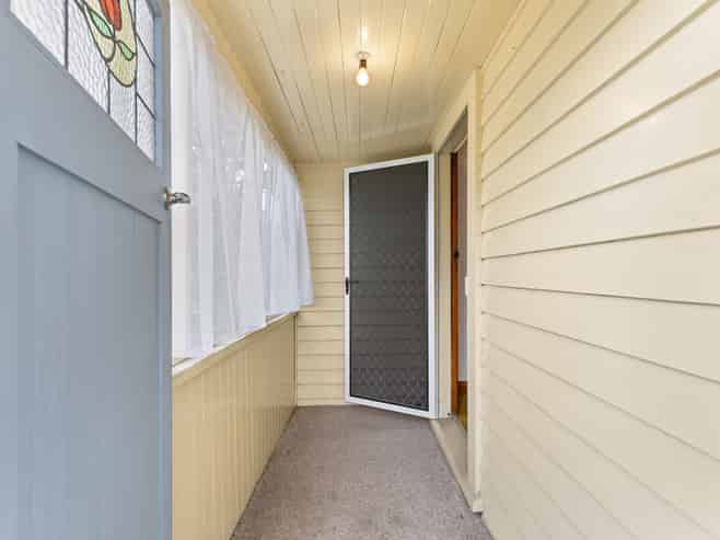 54 Miro Street, Takaro