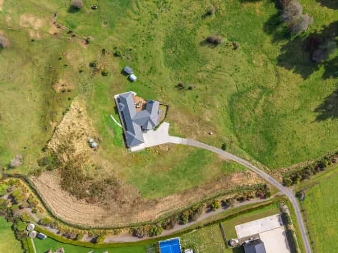 21 Copper Beech Road, Woodend