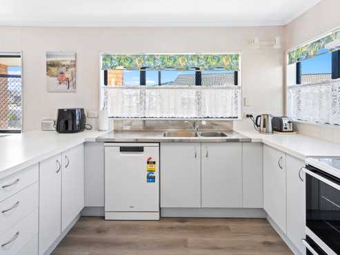 20 Elm Place, Tikipunga