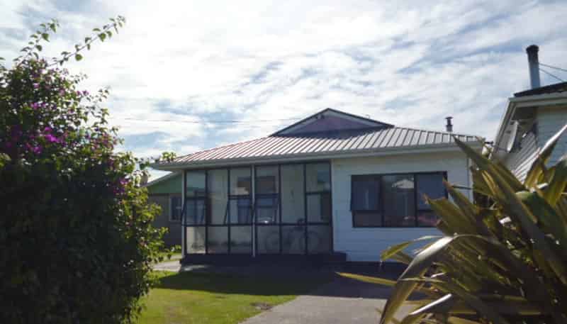 83 Russell St, Westport