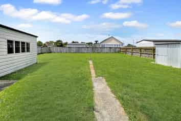4 Devon Crescent, Bulls