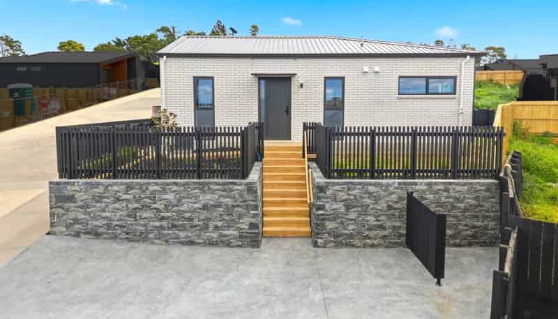 7 Harakeke Lane, Orewa