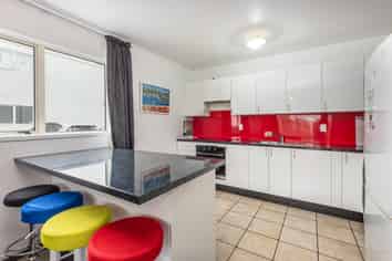 2/91 Brockworth Place, Riccarton