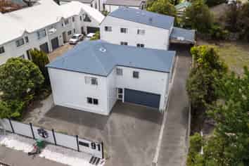 2/91 Brockworth Place, Riccarton