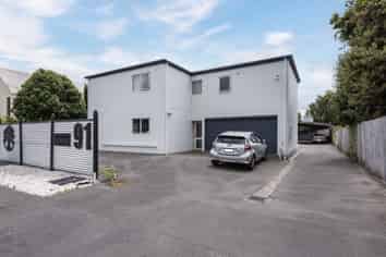 2/91 Brockworth Place, Riccarton