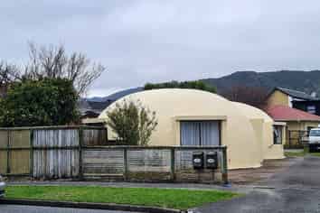40 Hall Crescent, Epuni