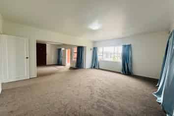60A Te Atatu South, Te Atatu South
