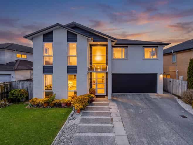 10 Helianthus Avenue, Flat Bush