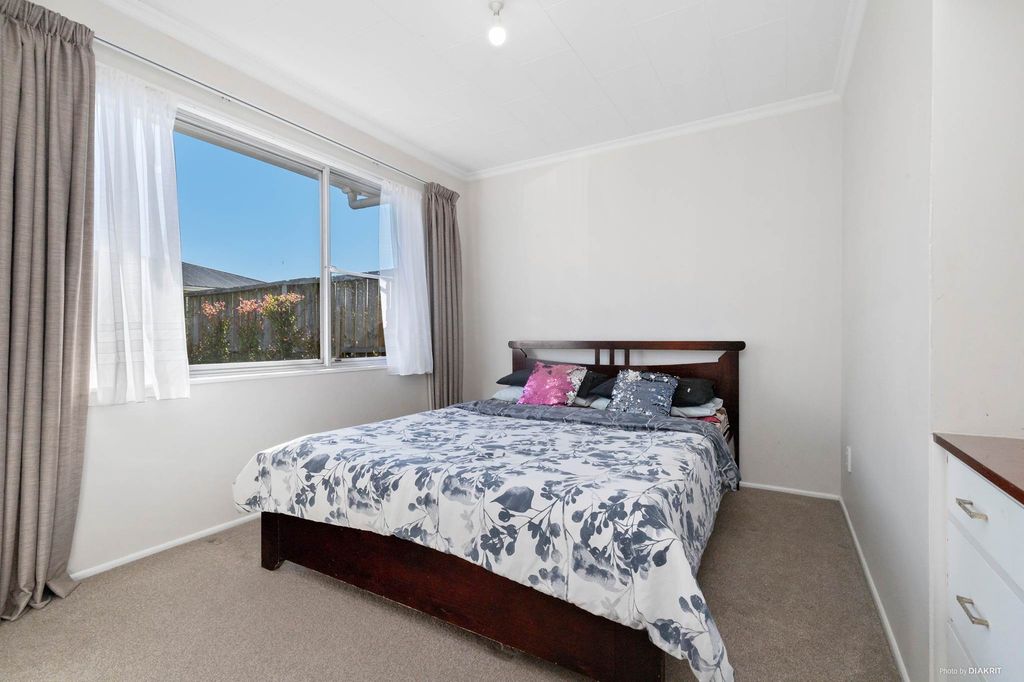 Vendors Want to Move Now- Make an Offer! 4