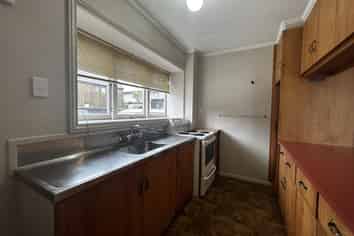 12-1054 Colombo Street, Saint Albans