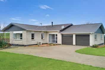 131 Tiromoana Road, Eltham
