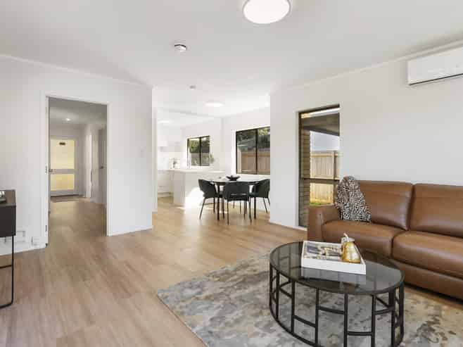 50B Mirrabooka Avenue, Botany Downs