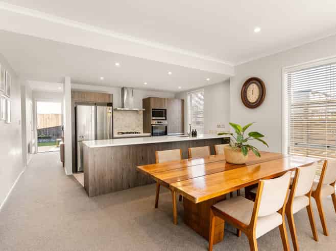 91 Glidepath Road, Hobsonville