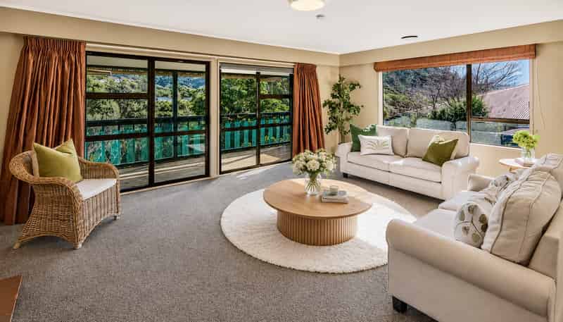 84 Leeward Drive, Whitby