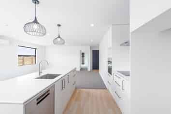 16 Maple Lane, Rolleston