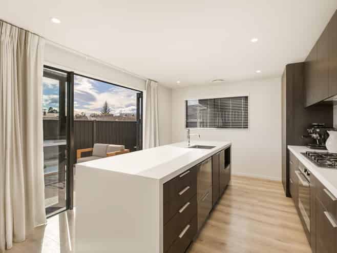 11 Kohinoor Lane, Cromwell