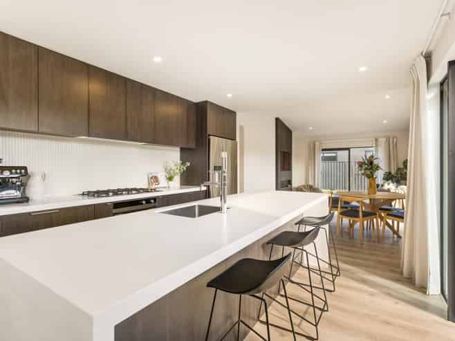 11 Kohinoor Lane, Cromwell