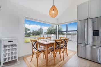 119 Sands crescent, Matarangi