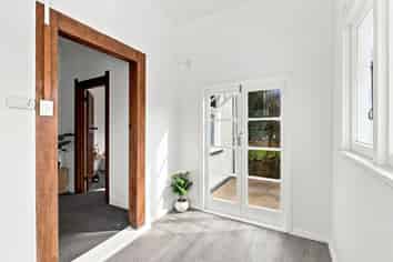 77 Cornfoot Street, Castlecliff