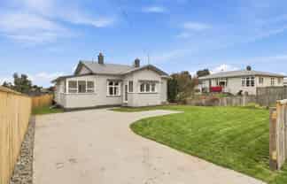77 Cornfoot Street, Castlecliff