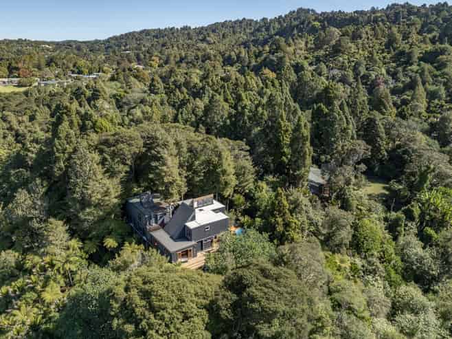 186B Woodlands Park Road, Titirangi