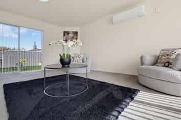 6 Rose Lane, Huntington