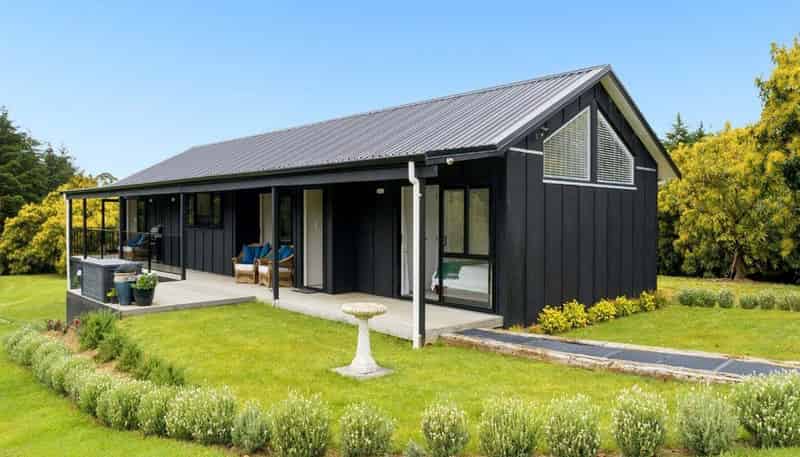 31 Old Highway, Whakamarama