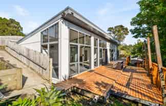 19B Stillwater Crescent, Stillwater
