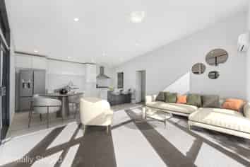 19B Stillwater Crescent, Stillwater