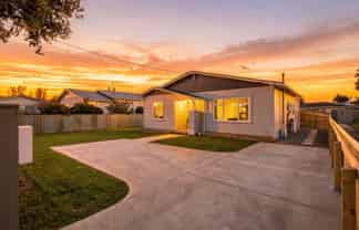 14 Moore Avenue, Tawhero