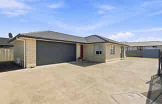 18 Simon Street, Tawhero