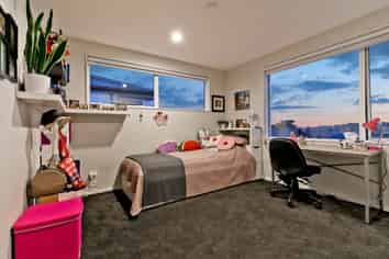 9 Sunview Street, Millwater