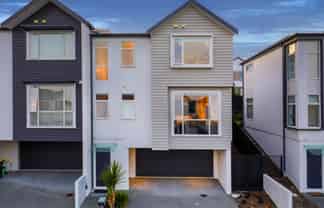 9 Sunview Street, Millwater