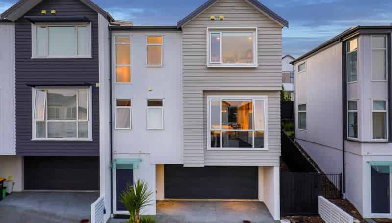 9 Sunview Street, Millwater