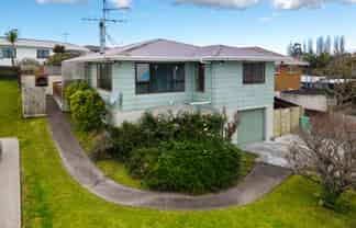 336 Whangaparaoa Road, Stanmore Bay
