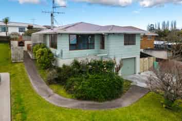 336 Whangaparaoa Road, Stanmore Bay