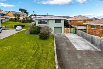336 Whangaparaoa Road, Stanmore Bay