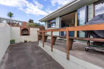 336 Whangaparaoa Road, Stanmore Bay