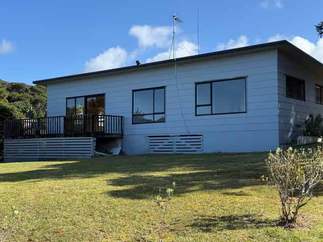6 Iona Road, Great Barrier Island