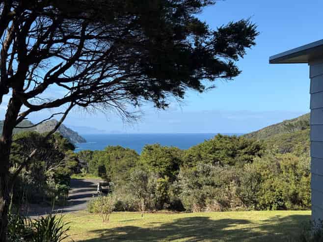6 Iona Road, Great Barrier Island