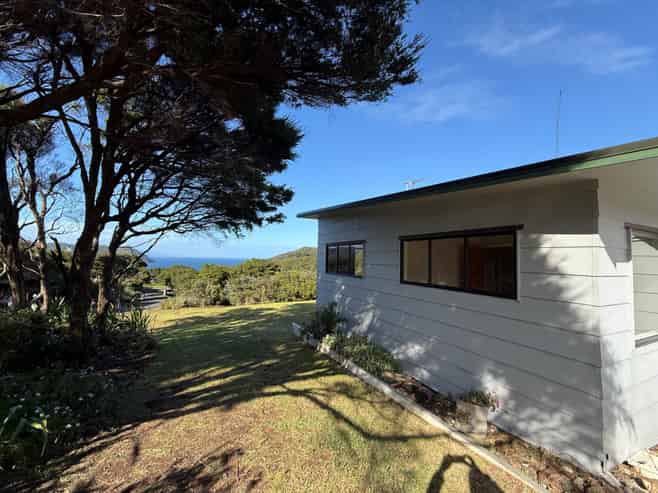 6 Iona Road, Great Barrier Island