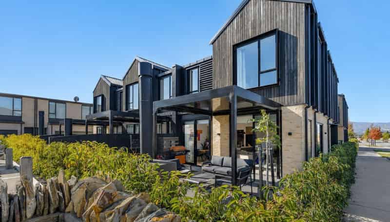 24 Bellfield Lane, Wanaka